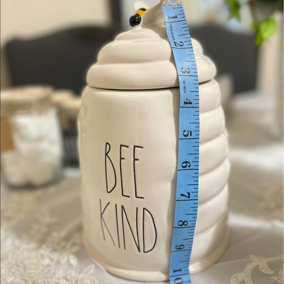 Rae dunn bee kind canister - Picture 2 of 13